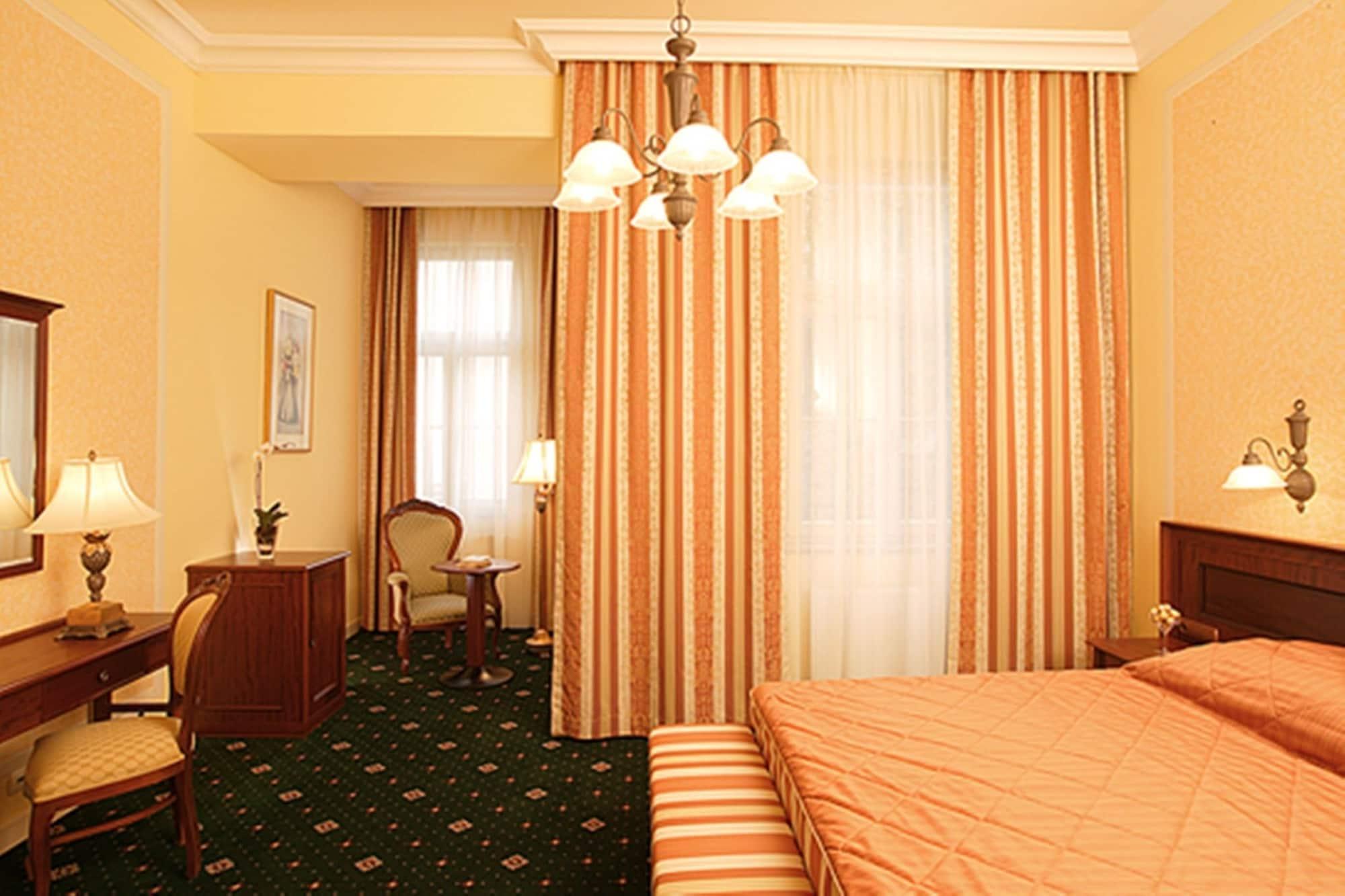 Humboldt Park Hotel & Spa Karlovy Vary Quarto foto
